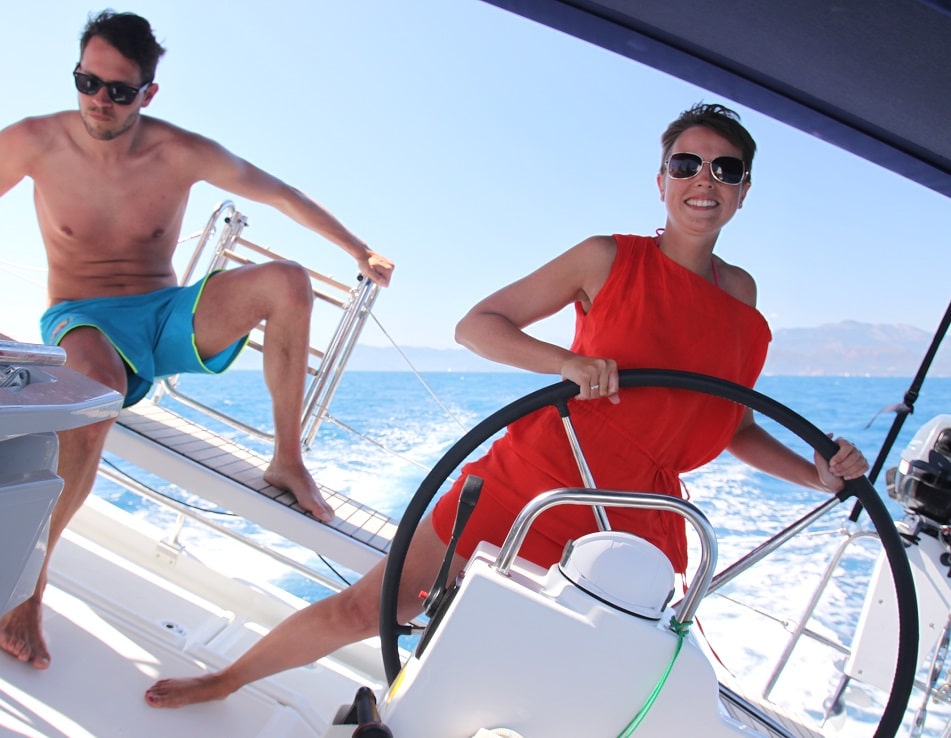 Kleine Crews auf den Ausbildungstörns von sailwithus garanieren Training für jeden