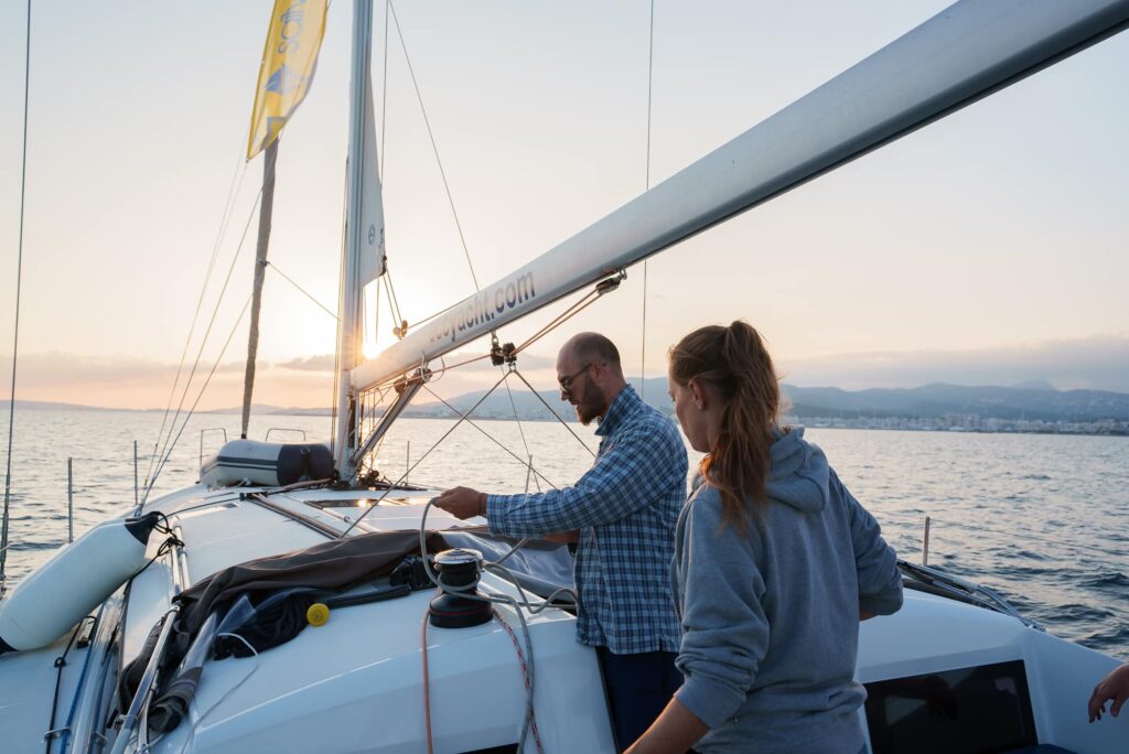 Kurzurlaub unter Segeln: Die perfekte Auszeit auf dem Wasser